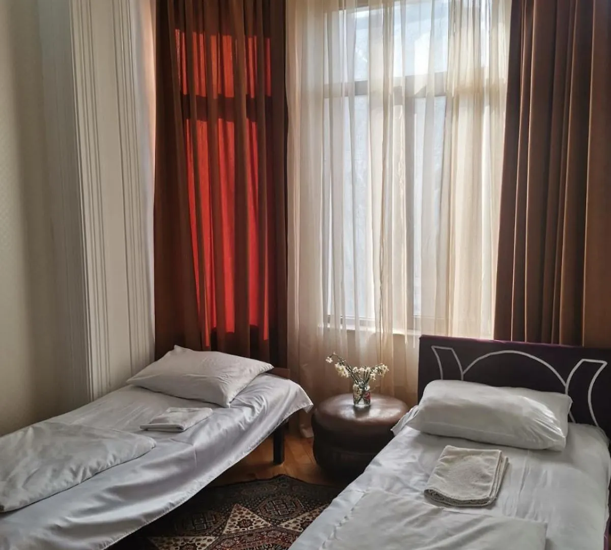 Eminera Sweet Home1 Baku Hostel
