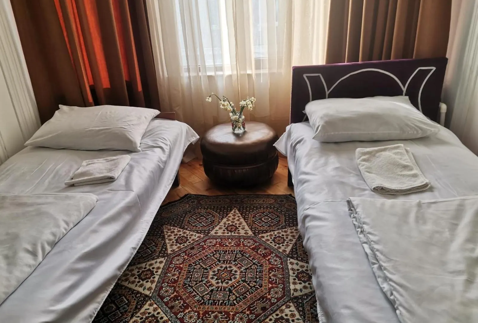 Eminera Sweet Hostel Баку 0*,  Азербайджан
